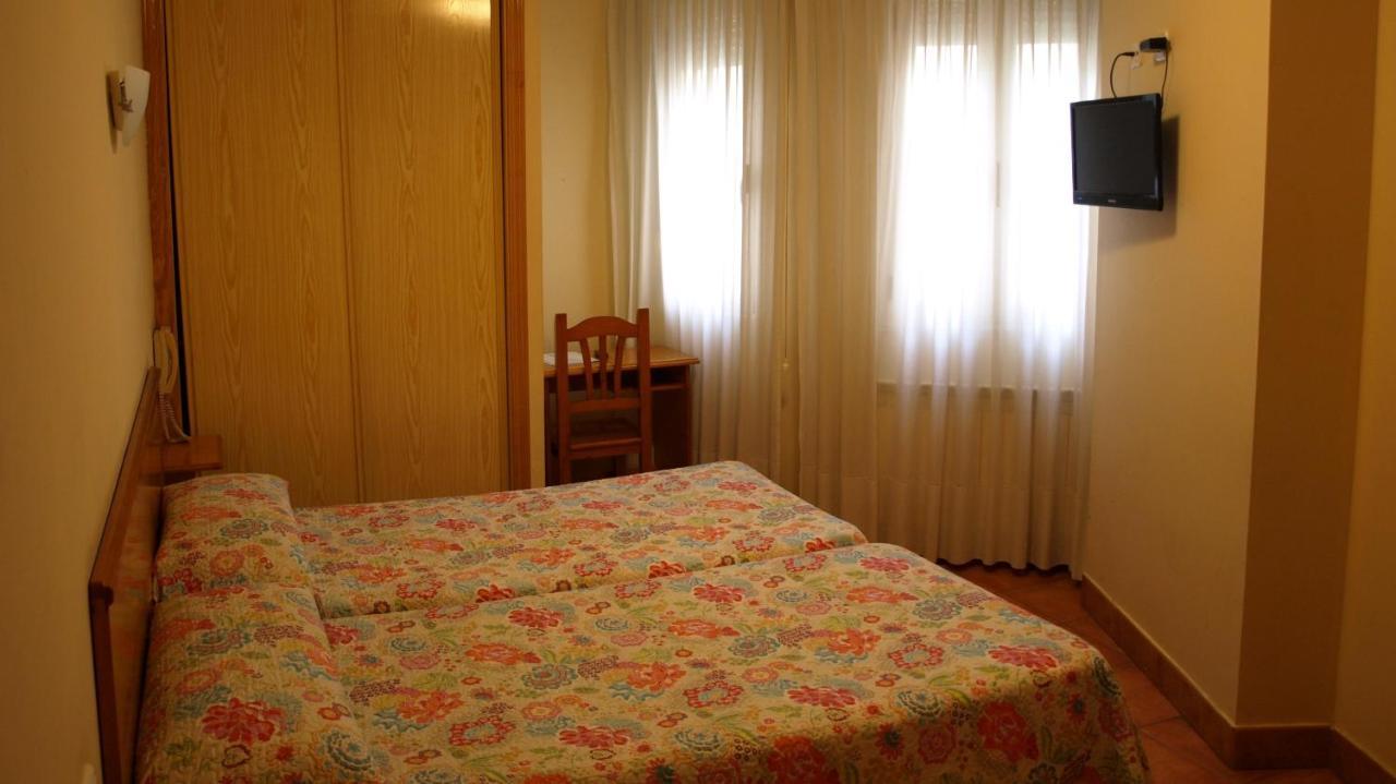 Hostal Orejas Леон Екстер'єр фото